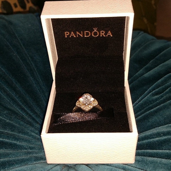 Auth Pandora crystallized floral fancy ring size 5 - Picture 2 of 5